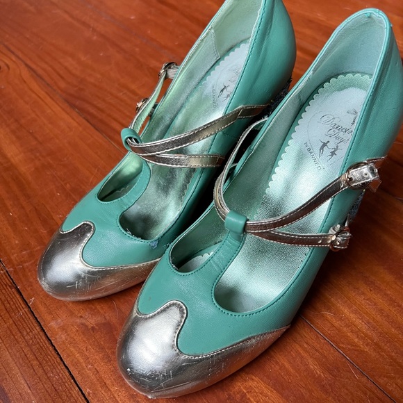 Mod Cloth Dancing Days by Banned seafoam green sparkle block strap heels - Picture 3 of 11